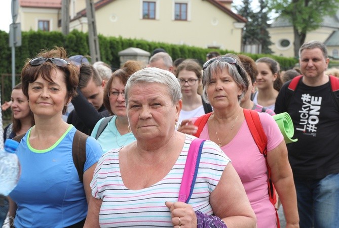 6. pielgrzymka do Bożego Miłosierdzia wyruszyła z Hałcnowa