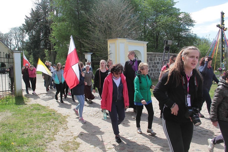 Pielgrzymka Promienista. Grupa ze Świdwina