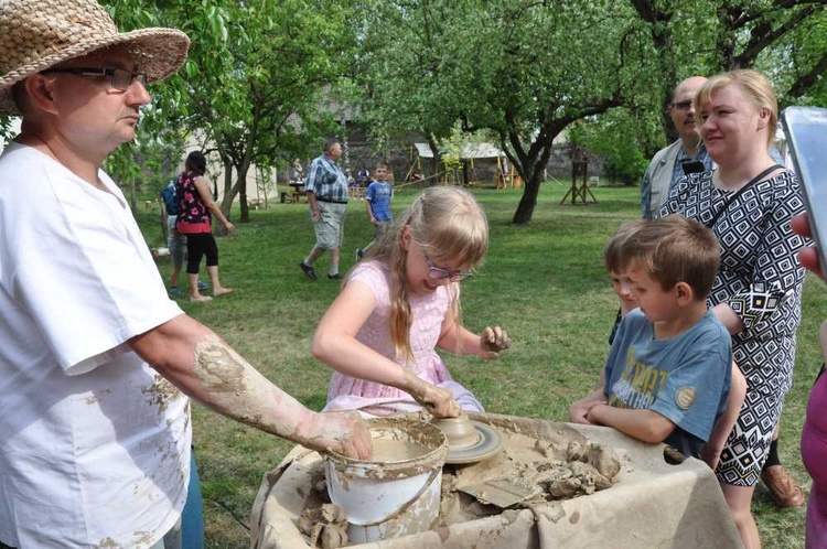 Święto Rodziny i Jarmark Cysterski w Jemielnicy