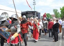 Rodziny i rycerze znów w Jemielnicy