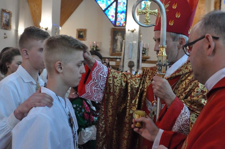 Bierzmowanie w Ochotnicy Górnej
