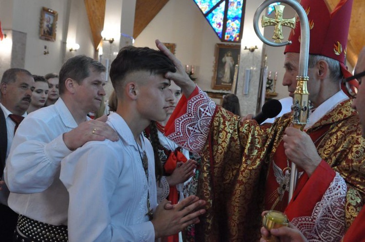 Bierzmowanie w Ochotnicy Górnej