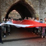 Bicie rekordu długości flagi narodowej Kraków 2018 - cz. 1