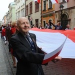 Bicie rekordu długości flagi narodowej Kraków 2018 - cz. 1