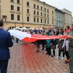 Bicie rekordu długości flagi narodowej Kraków 2018 - cz. 1