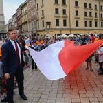 Bicie rekordu długości flagi narodowej Kraków 2018 - cz. 1