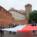 Bicie rekordu długości flagi narodowej Kraków 2018 - cz. 1