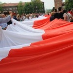 Bicie rekordu długości flagi narodowej Kraków 2018 - cz. 1