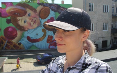 Natalia Rak ze swoim „Dyziem Marzycielem” w tle