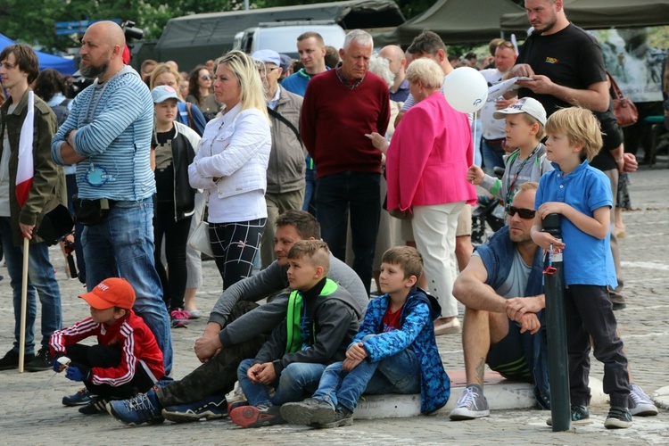 "Biało-czerwona Niepodległa", czyli Dzień Flagi we Wrocławiu