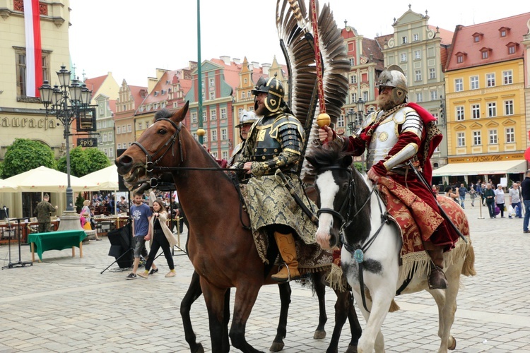 "Biało-czerwona Niepodległa", czyli Dzień Flagi we Wrocławiu