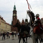 "Biało-czerwona Niepodległa", czyli Dzień Flagi we Wrocławiu