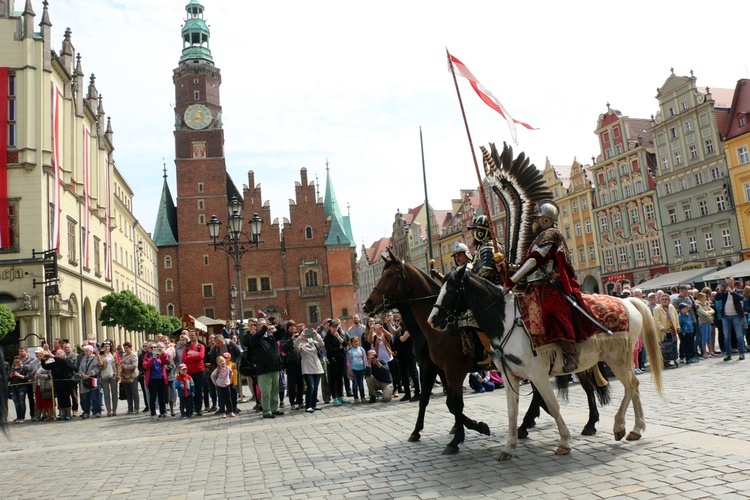 "Biało-czerwona Niepodległa", czyli Dzień Flagi we Wrocławiu