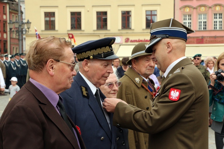 "Biało-czerwona Niepodległa", czyli Dzień Flagi we Wrocławiu