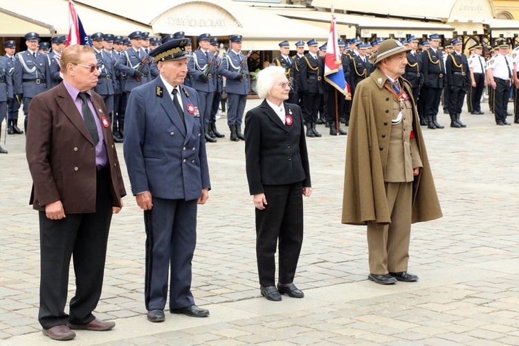 "Biało-czerwona Niepodległa", czyli Dzień Flagi we Wrocławiu