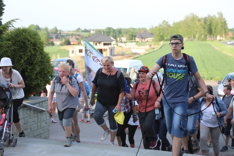 Powitanie grupy św. Matki Teresy w Malcu