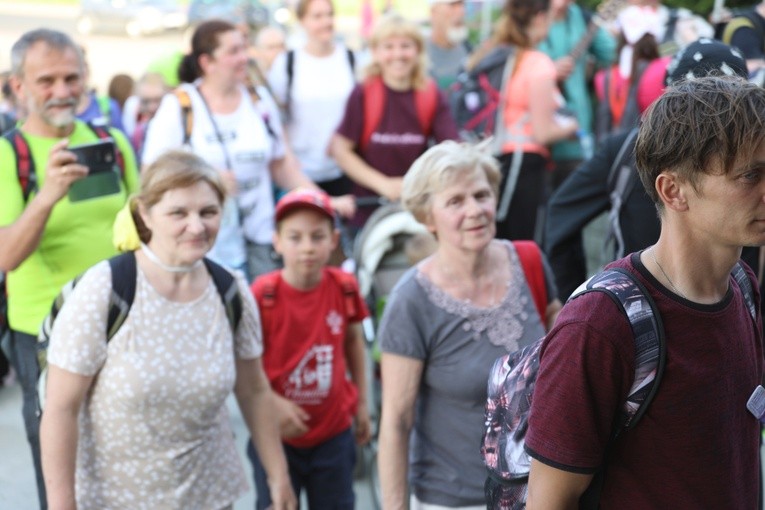 Powitanie grupy św. Matki Teresy w Malcu