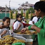 Nepal - szkoła katolicka, uczennice niekoniecznie