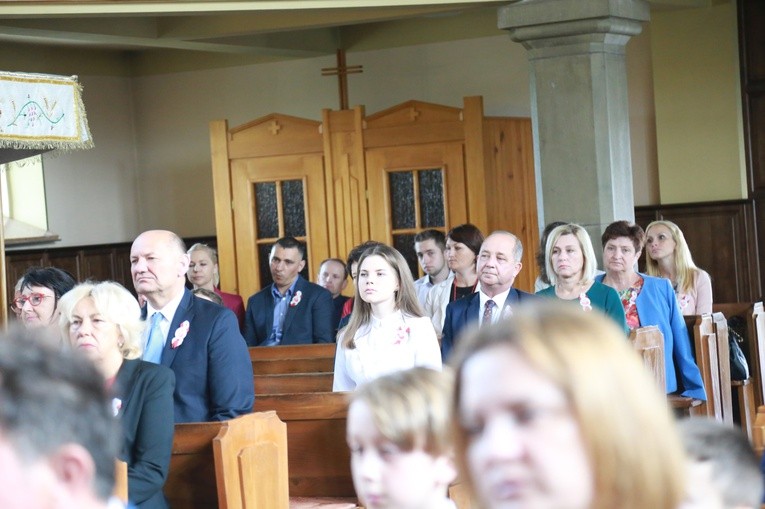 Sztandar dla szkoły w Żbikowicach