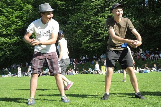 Tańce i odpoczynek na boisku w Wysokiej - 2018