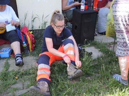 Tańce i odpoczynek na boisku w Wysokiej - 2018