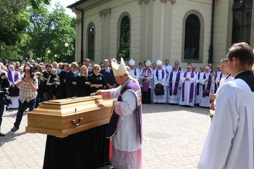 Pogrzeb ks. Krzysztofa T. Sojki