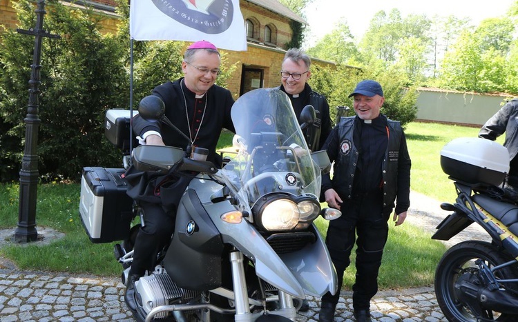 Paradyż - pielgrzymka służby liturgicznej