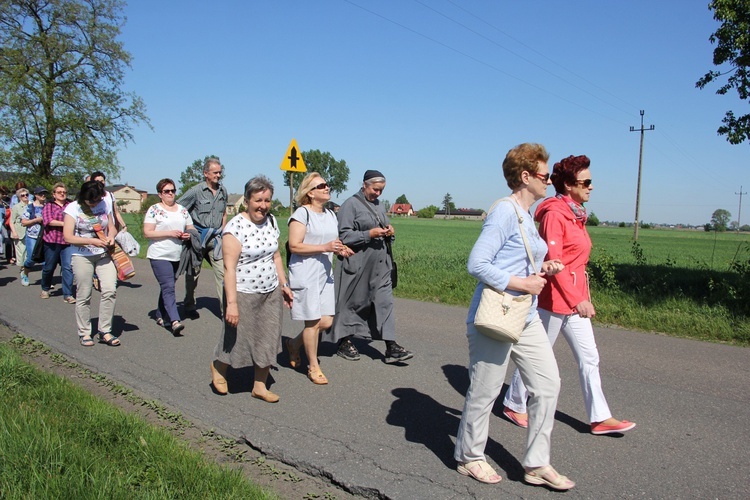 Pielgrzymka z Łęczycy do Leśmierza