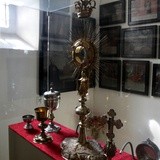 Kościół i muzeum w Piotrawinie