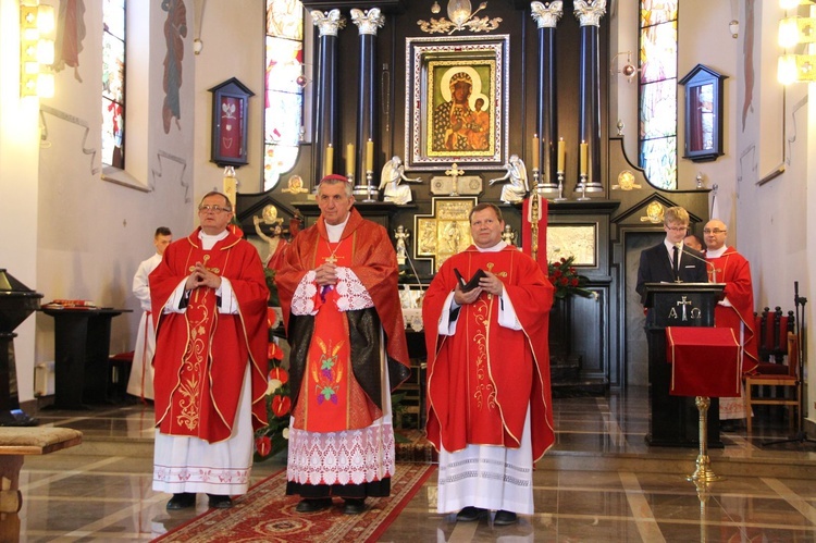 Bierzmowanie w Borzęcinie Dolnym 