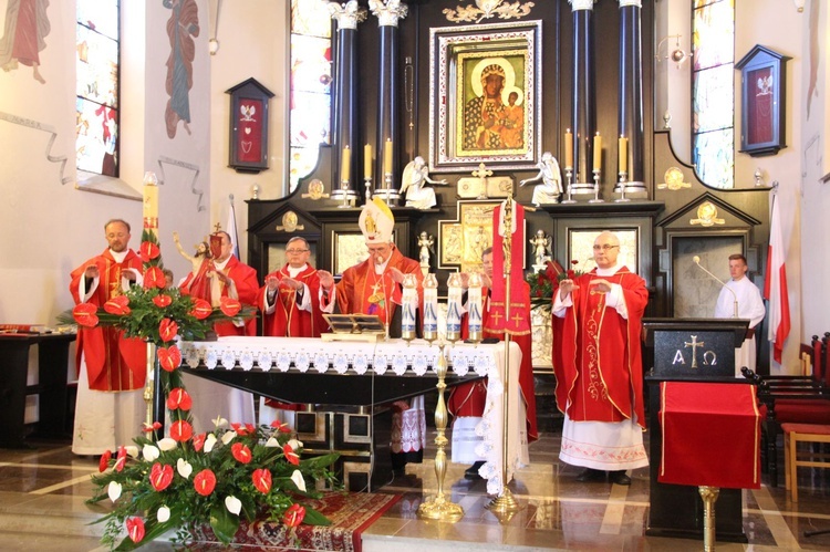 Bierzmowanie w Borzęcinie Dolnym 