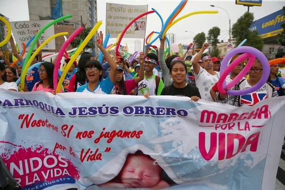 Peru: 800 tys. osób na marszu w obronie życia