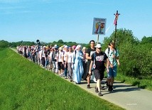 Pątnicy na szlaku.