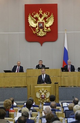 Rosyjscy deputowani zatwierdzili Miedwiediewa na stanowisku premiera
