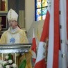 Jubileuszowej Mszy św. przewodniczył bp Józef Guzek, biskup polowy Wojska Polskiego