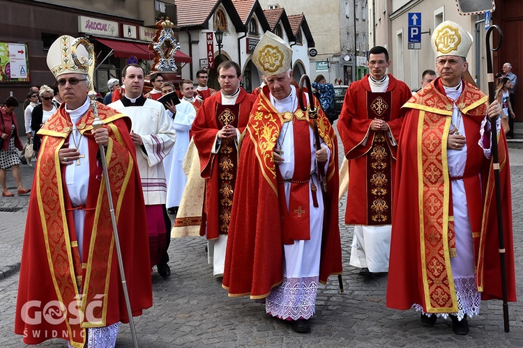 Odpust diecezjalny i 10. rocznica święceń bp. Adama Bałabucha