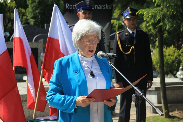 Odsłonięcie pomnika ponarskiego