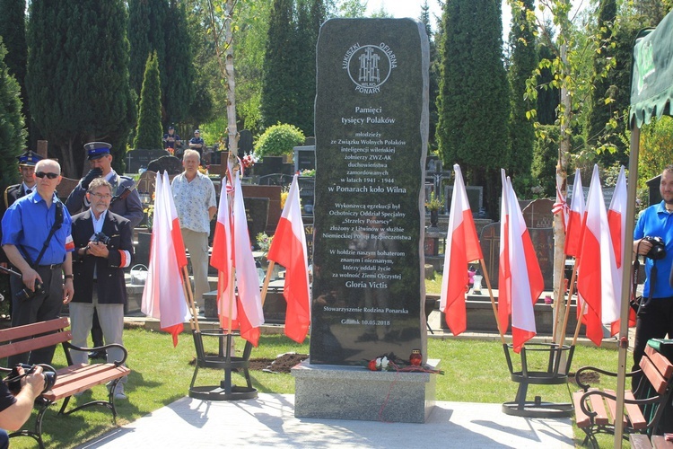 Odsłonięcie pomnika ponarskiego