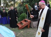 Skwer im. ks. Stanisława Roga
