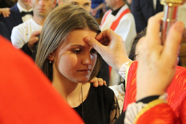 Bierzmowanie w Mikluszowicach