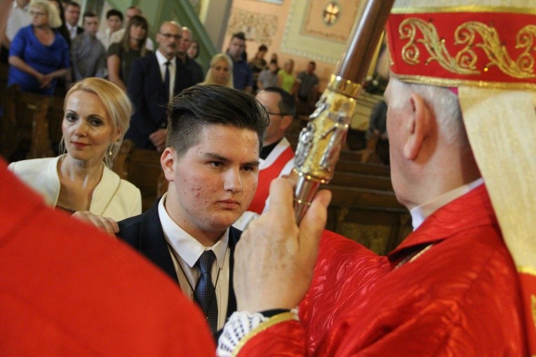 Bierzmowanie w Mikluszowicach