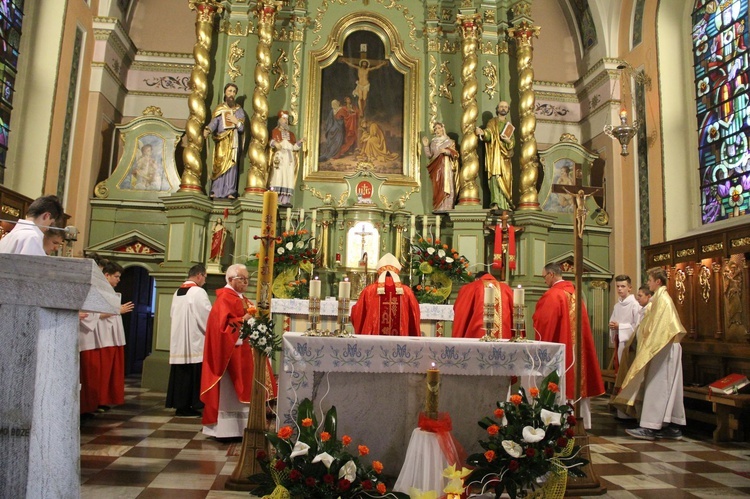 Bierzmowanie w Mikluszowicach