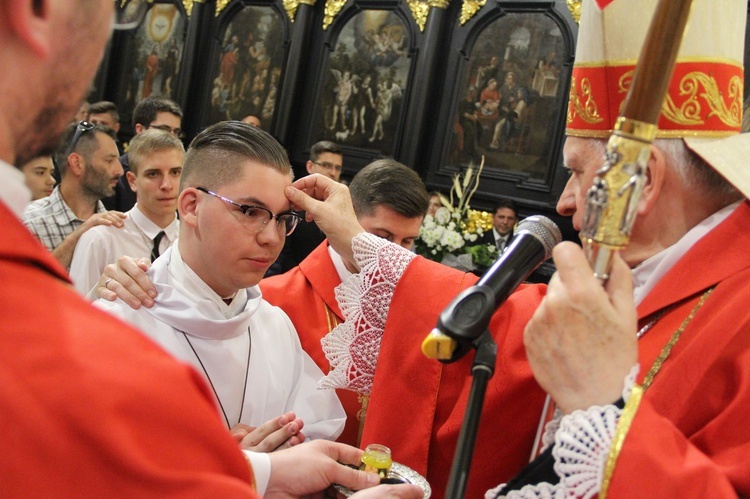 Bierzmowanie w bocheńskiej bazylice