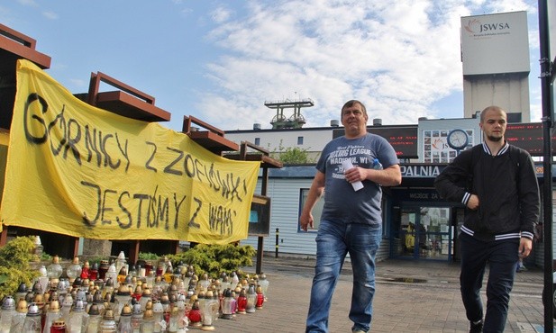 Mikrofon w odciętym chodniku już działa