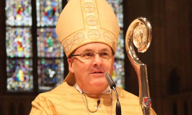 Bp Voderholzer: trzeba iść drogą synodalną u boku papieża