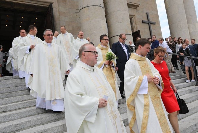 Święcenia kapłańskie w katowickiej katedrze cz.3