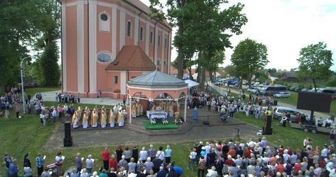 Nadzieja jest w ludziach modlitwy