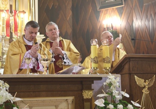 Poświęcenie kościoła i ołtarza w Żabnicy