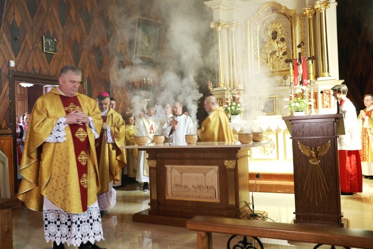 Poświęcenie kościoła i ołtarza w Żabnicy