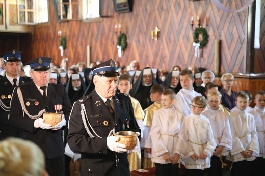 Poświęcenie kościoła i ołtarza w Żabnicy